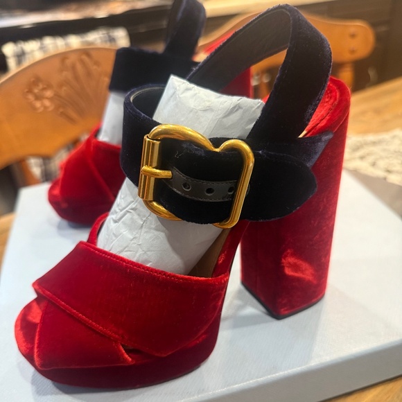 Prada shoes size 7 - Picture 1 of 8